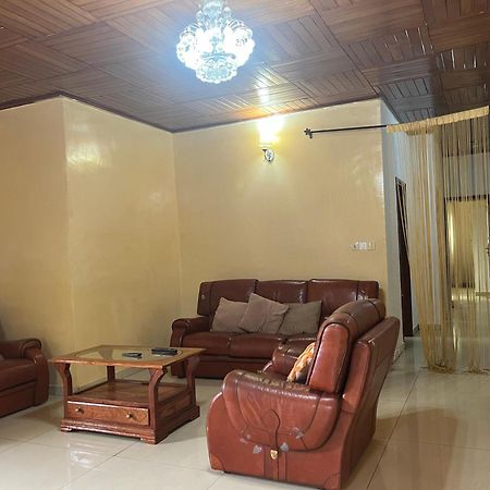 Appartement Moderne De 120M2, Dote De Cameras De Surveillance, Quartier Residentiel, Nkomo Maetur, Yaounde Bagian luar foto