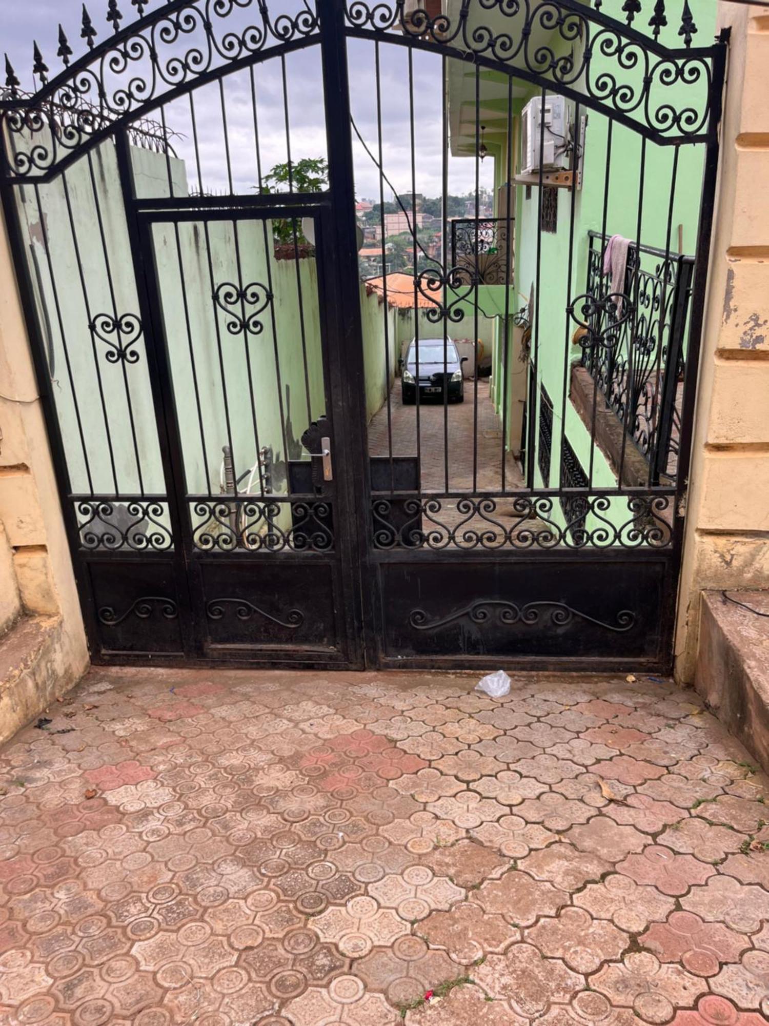 Appartement Moderne De 120M2, Dote De Cameras De Surveillance, Quartier Residentiel, Nkomo Maetur, Yaounde Bagian luar foto